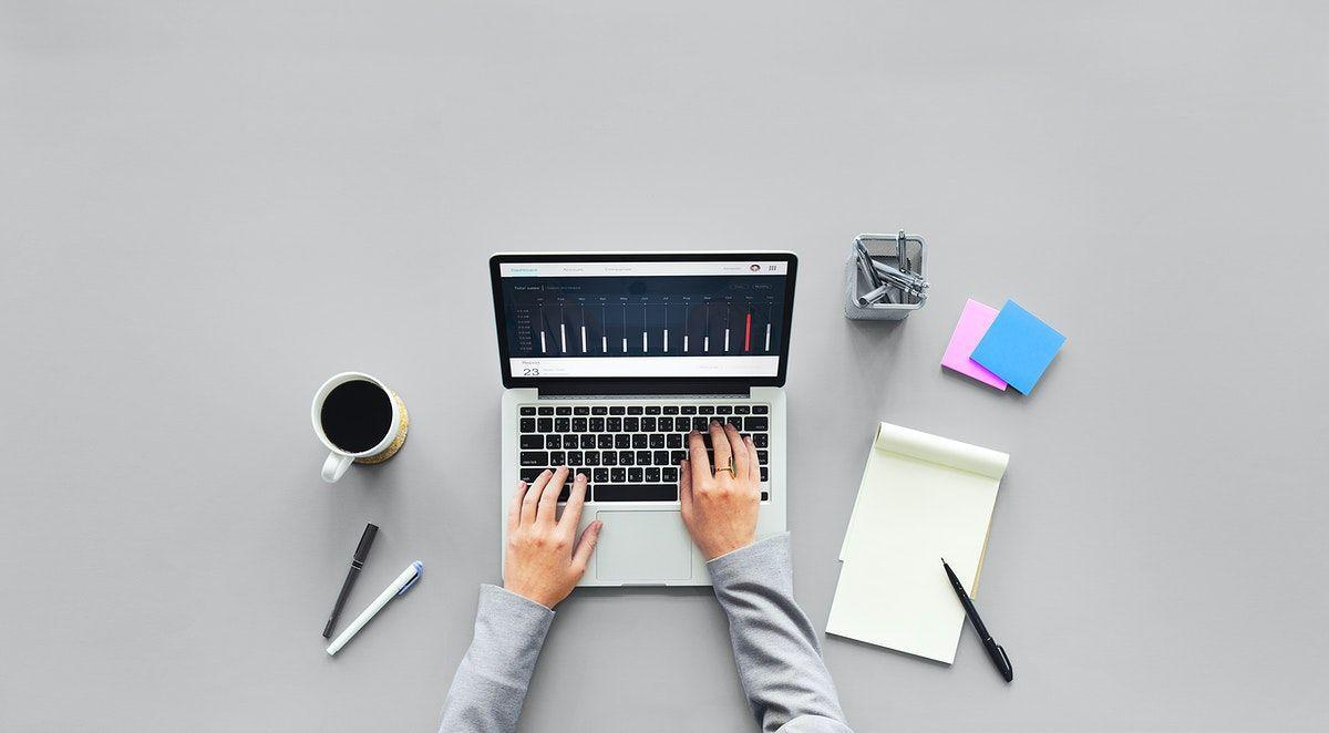 Rediseño web IT: Estilo y rendimiento para tu plataforma